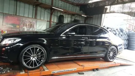 벤츠 S클래스 W222 마차 AMG 정품 타이어 판매합니다 / 경기 포천 소흘