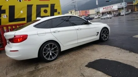 BMW M8 19인치 휠타이어 판매 합니다 F바디 5시리즈 3시리즈 3GT 5GT  최저가 도전합니다 / 경기 포천 소흘