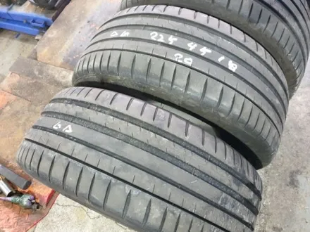 225 45 18 미쉐린타이어 스포츠4 ZP 중고타이어 BMW 3.4시리즈 순정타이어 입니다 / 경기 포천 소흘