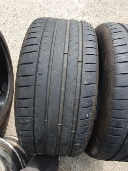 265 40 20 295 35 20 미쉐린 파일럿 스포츠4S 벤츠 AMG GT43 순정사이즈 중고타이어 한대분 판매합니다 / 경기 포천 소흘