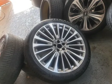275 40 22 315 35 22 콘티넨탈 콘택6 런플랫 BMW X7 순정타이어 중고 트레드는 90% 이상 완전신품급 수준 입니다 / 경기 포천 소흘