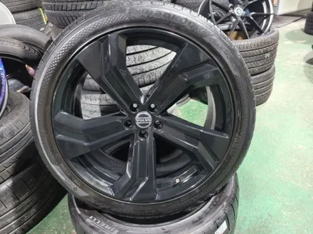 볼보 XC90 T8 R디자인 에디션 순정 정품 22인치 휠타이어 최저가 한대분 판매합니다 / 경기 포천 소흘