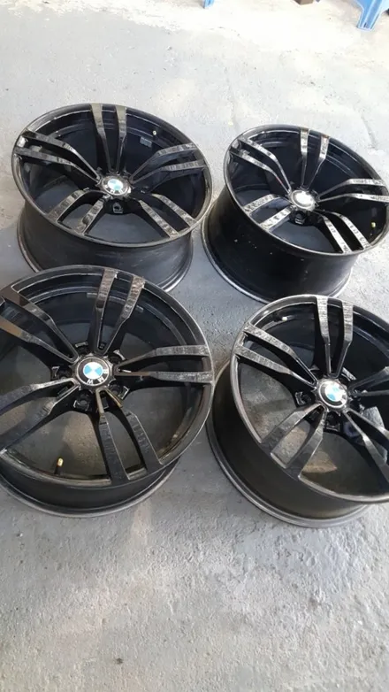 BMW  M4 스타일 19인치 유광블랙 중고 대만산   한대분 39만윈 / 경기 포천 소흘