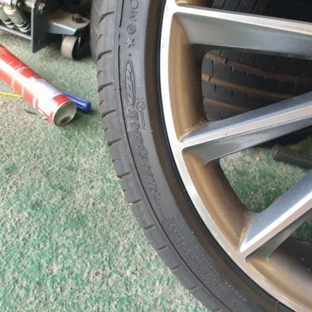 245 35 20 미쉐린 스포츠3 런플렛 중고 타이어 2본 35만원 판매  벤츠 CLS E클래스 BMW 5시리즈 550i m8 등등 / 경기 포천 소흘