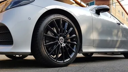 벤츠 CLS AMG 마차 20인치 정품 휠 한대분 대한민국 최저가 한대분 도전합니다 유광블랙 / 경기 포천 소흘
