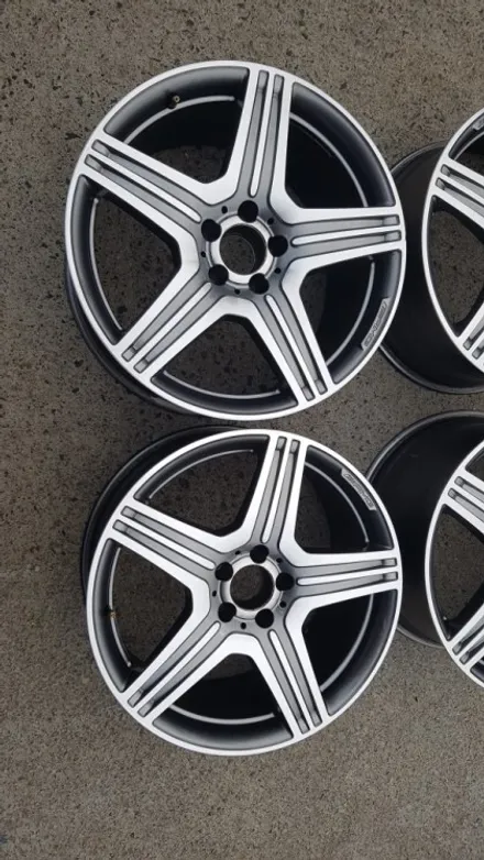 벤츠  CLS 63AMG 19인치 순정 정품 카피가격으로 판매합니다 / 경기 포천 소흘