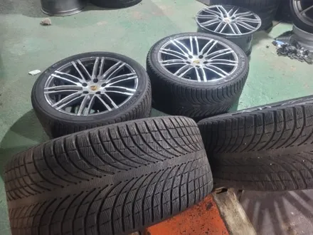 295 35 21 미쉐린 원터 타이어 중고 한대분 59만원 판매합니다 포르쉐 카이엔 아우디Q7 벤츠 ML AMG 등등 / 경기 포천 소흘