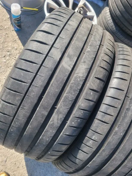 275 35 21 미쉐린 파일럿 스포츠4S 중고타이어 2본 69만원 판매 벤츠AMG GT63 43 포르쉐 파나메라 등등 사이즈 / 경기 포천 소흘