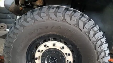 랭글러  37X13.50R17 레이다 RT 타이어 장착사진 입니다 / 경기 포천 소흘