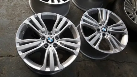 BMW X5 F15 스포츠 팩 순정 정품 19인치 휠타이어 카피 가격으로 판매합니다 / 경기 포천 소흘