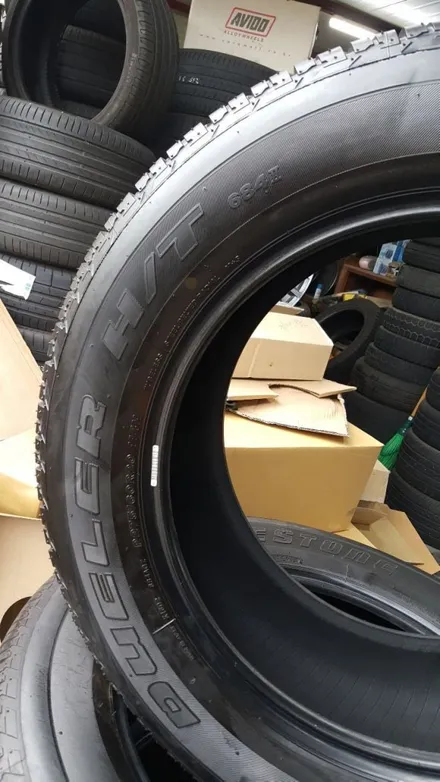 275 60 20 브리지스톤 HT 패턴 완전 신품 수준 입니다 닷지랩 F150 서버벤  사이즈 한대분49만원 / 경기 포천 소흘