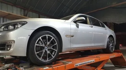 BMW M8 19인치 휠타이어 판매 합니다 F바디 5시리즈 3시리즈 3GT 5GT  최저가 도전합니다 / 경기 포천 소흘
