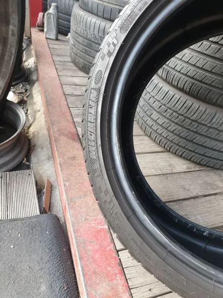 미쉐린 파일럿 스포츠3 런플렛 벤츠 순정OEM 타이어 275 30 20 중고타이어 2본 판매합니다 / 경기 포천 소흘