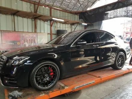 벤츠 AMG 퍼포먼스 20인치 휠타이어 한대분 109만원 판매합니다 S클래스 E클래스 CLS GLC 모두 장착가능 가능합니다 / 경기 포천 소흘
