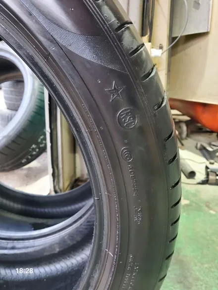 275 40 21 피렐리 피제로 런플랫 BMW X5 X6 순정타이어 중고 2본 39만원 / 경기 포천 소흘