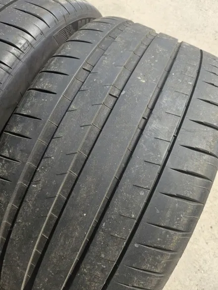 325 35 22 미쉐린 파일럿 스포츠 4S 중고타이어 2본 59만원 판매 벤츠GLE AMG 람보르기니 우루스 등등 차량 사이즈 입니다 / 경기 포천 소흘