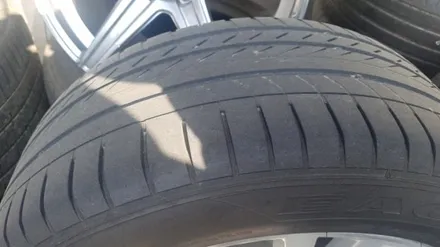BMW  X5  순정 19인치 정품 휠 타이어 판매 합니다 한대분 59만원 / 경기 포천 소흘