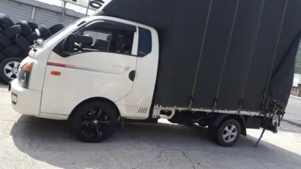 포터2 장착 가능한 BMW 17인치 정품 휠 타이어 2짝 29만원 판매합니다 / 경기 포천 소흘
