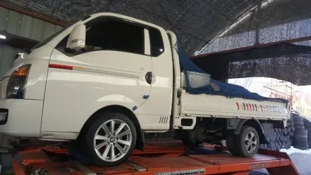 포터2 전용 BMW 17인치 정품 휠타이어 2짝 29만원 콘티넨탈 런플랫 타이어 조합 / 경기 포천 소흘