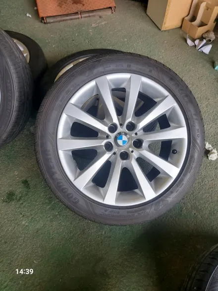 BMW 5시리즈 F바디 옵셋 PCD 120 5홀 5시리즈 순정 휠타이어 한대분 판매합니다 / 경기 포천 소흘