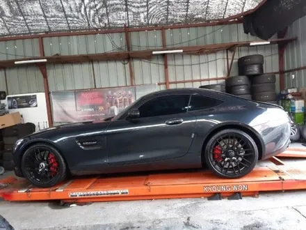 벤츠 AMG GT 차량 리어 305  30  20  미쉐린 슈펴스포츠 중고 제품 교환 / 경기 포천 소흘