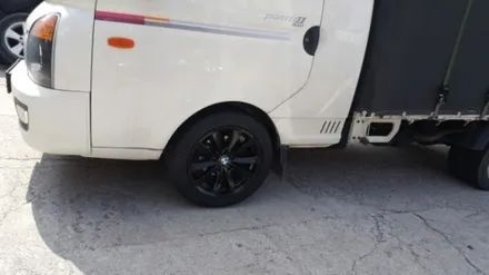 포터2 장착 가능한 BMW 17인치 정품 휠 타이어 2짝 29만원 판매합니다 / 경기 포천 소흘