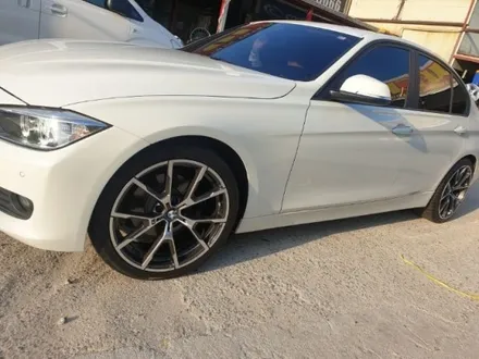 BMW F바디 전용 M8 19인치 휠 타이어 89~119만원 (대품조건) 5시리즈 3GT. 5GT 장착가능 합니다 / 경기 포천 소흘