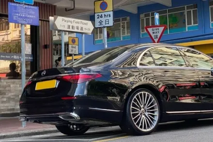 안녕하세요 이번에 벤츠 W223 최신형 마차 AMG 21인치 휠 최저가 한대분 판매합니다  S클래스 EQS EQE GLC AMG 차량 장착가능 / 경기 포천 소흘