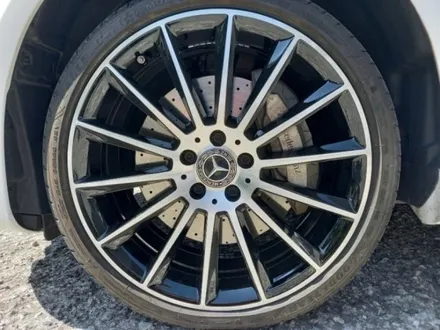 벤츠 E클래스 W213 마차 AMG 20인치 정품 휠타이어 래프리카 가격으로 한대분 판매합니다 / 경기 포천 소흘