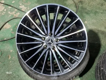 벤츠 CLS 450 AMG터빈 마차 20인치 정품 프론트 옵셋 한짝 판매합니다 품번 확인후 구매 해주세욤 / 경기 포천 소흘