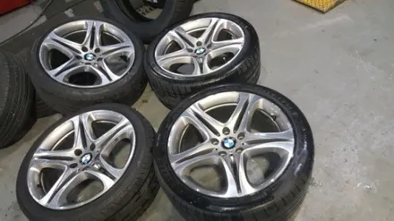 BMW  6시리즈 휠타이어 정품  65만윈 판매  카피가격으로 판매 합니다 / 경기 포천 소흘