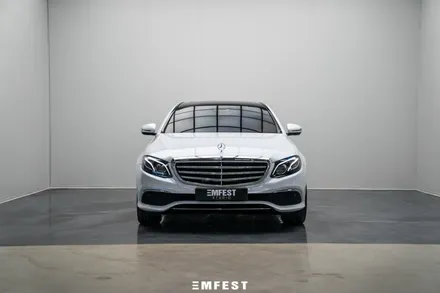 E클래스 (W213) PET 크리스탈 쉘 화이트 전체랩핑 / 광주 북구