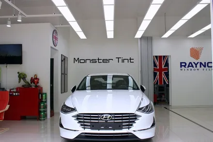쏘나타DN8 하이브리드 화이트크림 레이노S9팬텀 MONSTERTINT / 고양 덕양구 신원동