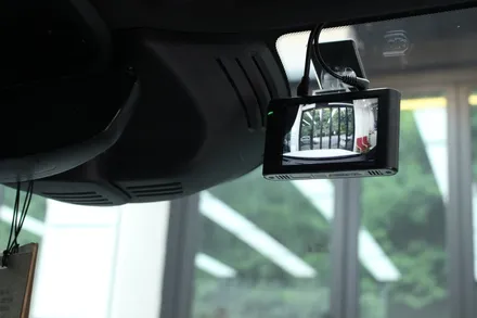 볼보 XC60 루마썬팅 버텍스 300 아이나비 블랙박스 Z5000 플러스 / 고양 덕양구 신원동