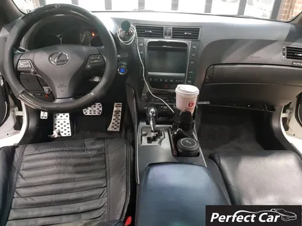 렉서스 gs350 실내랩핑 그릴 엠블럼랩핑 구형 늙어보이는 실내를 세련된 카본 실내랩핑으로 깔끔하게 시공해드립니다. 광명,시흥,부천,인천,안산,안양,송도,실내랩핑잘하는곳 퍼펙트카 / 경기 시흥
