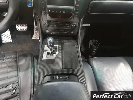 렉서스 gs350 실내랩핑 그릴 엠블럼랩핑 구형 늙어보이는 실내를 세련된 카본 실내랩핑으로 깔끔하게 시공해드립니다. 광명,시흥,부천,인천,안산,안양,송도,실내랩핑잘하는곳 퍼펙트카 / 경기 시흥