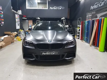 광명랩핑,시흥랩핑,부천랩핑,구로랩핑, 랩핑전문샵 퍼펙트카에서  BMW520D(F10) 3M 1080 사틴블랙 전체랩핑 시공 깔끔하고 완벽한 랩핑 시공을 받아보세요. / 경기 시흥