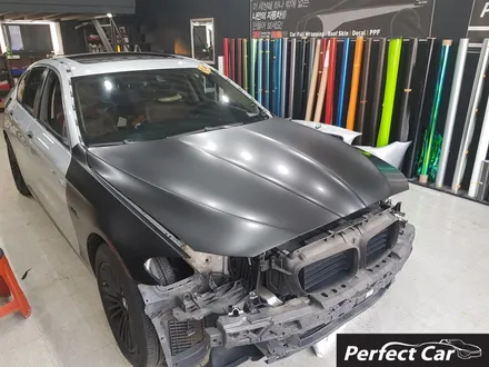 광명랩핑,시흥랩핑,부천랩핑,구로랩핑, 랩핑전문샵 퍼펙트카에서  BMW520D(F10) 3M 1080 사틴블랙 전체랩핑 시공 깔끔하고 완벽한 랩핑 시공을 받아보세요. / 경기 시흥