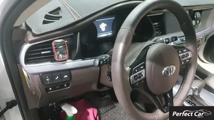 자동차 실내랩핑 잘하는곳 퍼펙트카에서 올뉴 K7 실내랩핑 K7실내래핑으로 우드,하이그로시부분의 손지문을 없에보아요! 안산실내랩핑잘하는곳퍼펙트카에서 맡겨보세요! / 경기 시흥