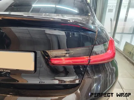 퍼펙트랩 BMW 320d [ 창틀랩핑/앰블럼제거/크롬죽이기/크롬딜리트/부분랩핑 ] 작업 후기 / 성남시 수정구 창곡동