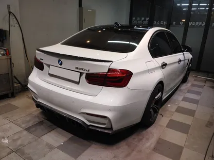 퍼펙트랩 bmw 320d [카본랩핑 / 부분랩핑 / 크롬죽이기 / 크롬랩핑 / 루프스킨 / bmw랩핑 / bmw부분랩핑 / m3바디킷 / 범퍼교환 / 머플러교환 ] 작업 후기 / 성남시 수정구 창곡동