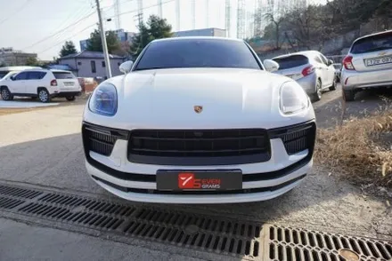 포르쉐 마칸 뒤 범퍼 뒤 좌 휀더 판금도장 / 경기 고양