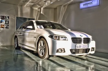 BMW 520D 네비게이션, 부산 BMW 네비매립 아이머큐리! / 부산 금정