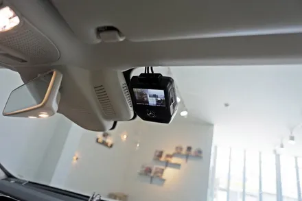 벤츠 e클래스 e220d 순정 블랙박스 상시녹화! / 부산 금정