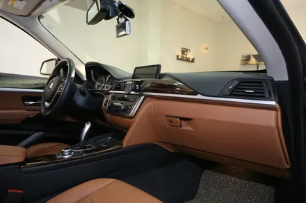 bmw 3gt 크레파스 실내냄새 \