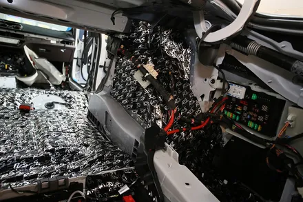 부산 BMW 530i 전체 차량 방음, 한층 강해진 정숙성! / 부산 금정