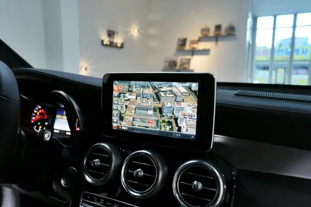 벤츠 glc 220d 아이나비 x3 인스톨 후기입니다. / 부산 금정