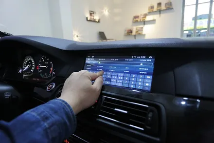 bmw 5시리즈에 걸맞는 내비게이션으로 교체해볼까요? / 부산 금정