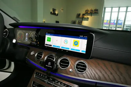 벤츠 E300 네비게이션, 아틀란 탑재와 최신 지도 업데이트 무료 지원 / 부산 금정