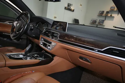 BMW 730d 디젤 엔진 소음을 위한 부산 자동차 방음 / 부산 금정